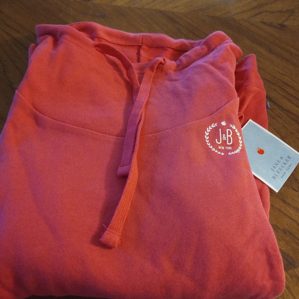 Jane And Bleecker Sweat Shirt